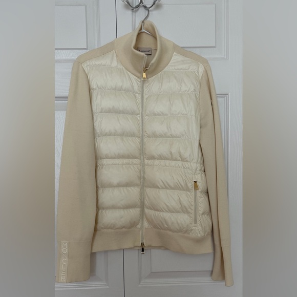 Moncler Women's Cream and Beige Quilted Puffer Jacket - Picture 2 of 15
